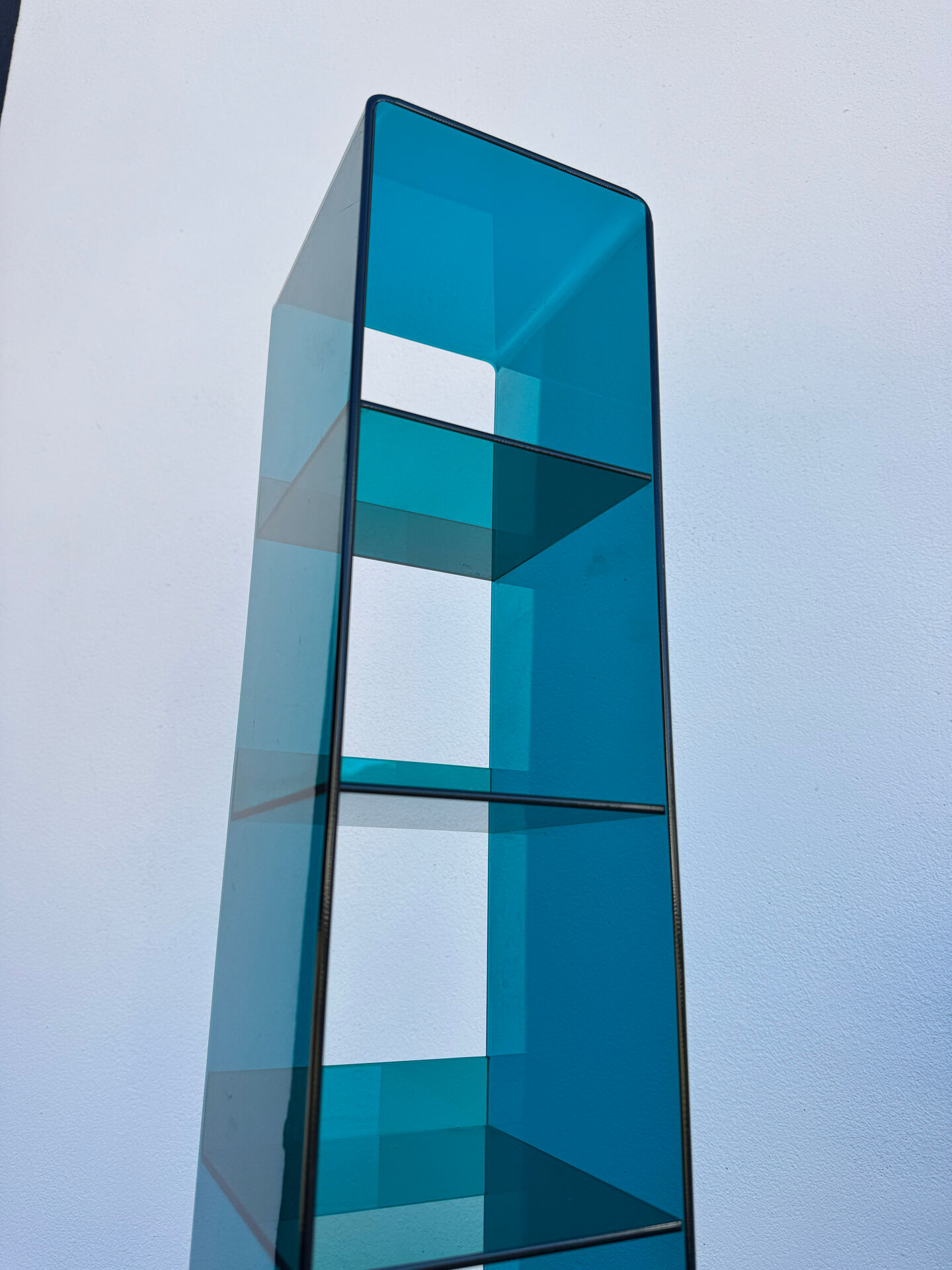 Allegro Habitat vintage plexiglass column