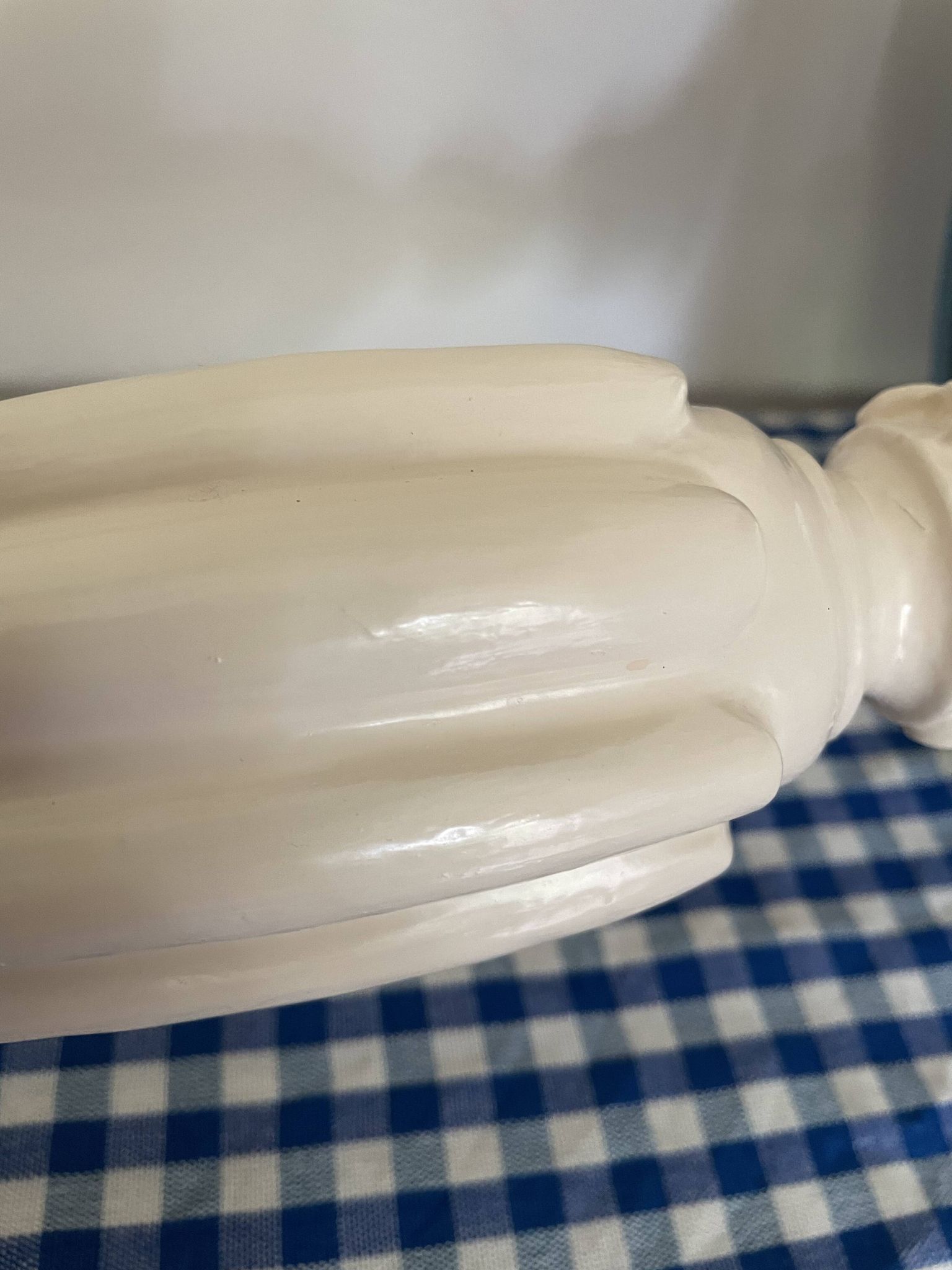 Lampe en bois sculpté Blanc d’Ivoire