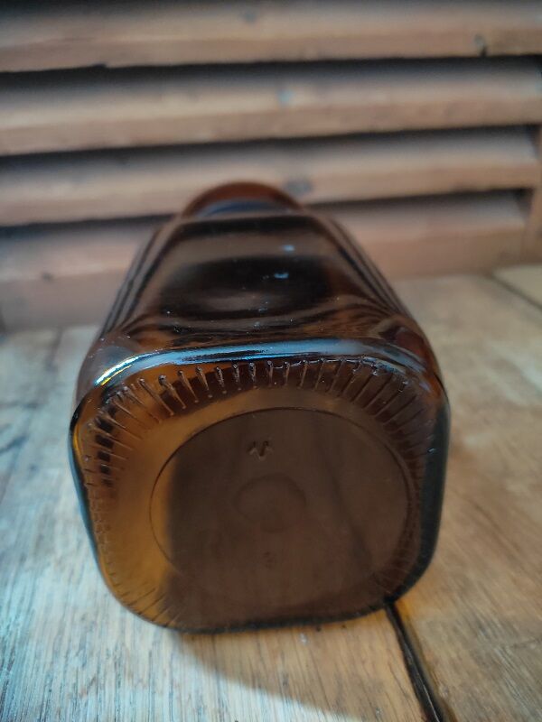 Amber glass apothecary jar round jar