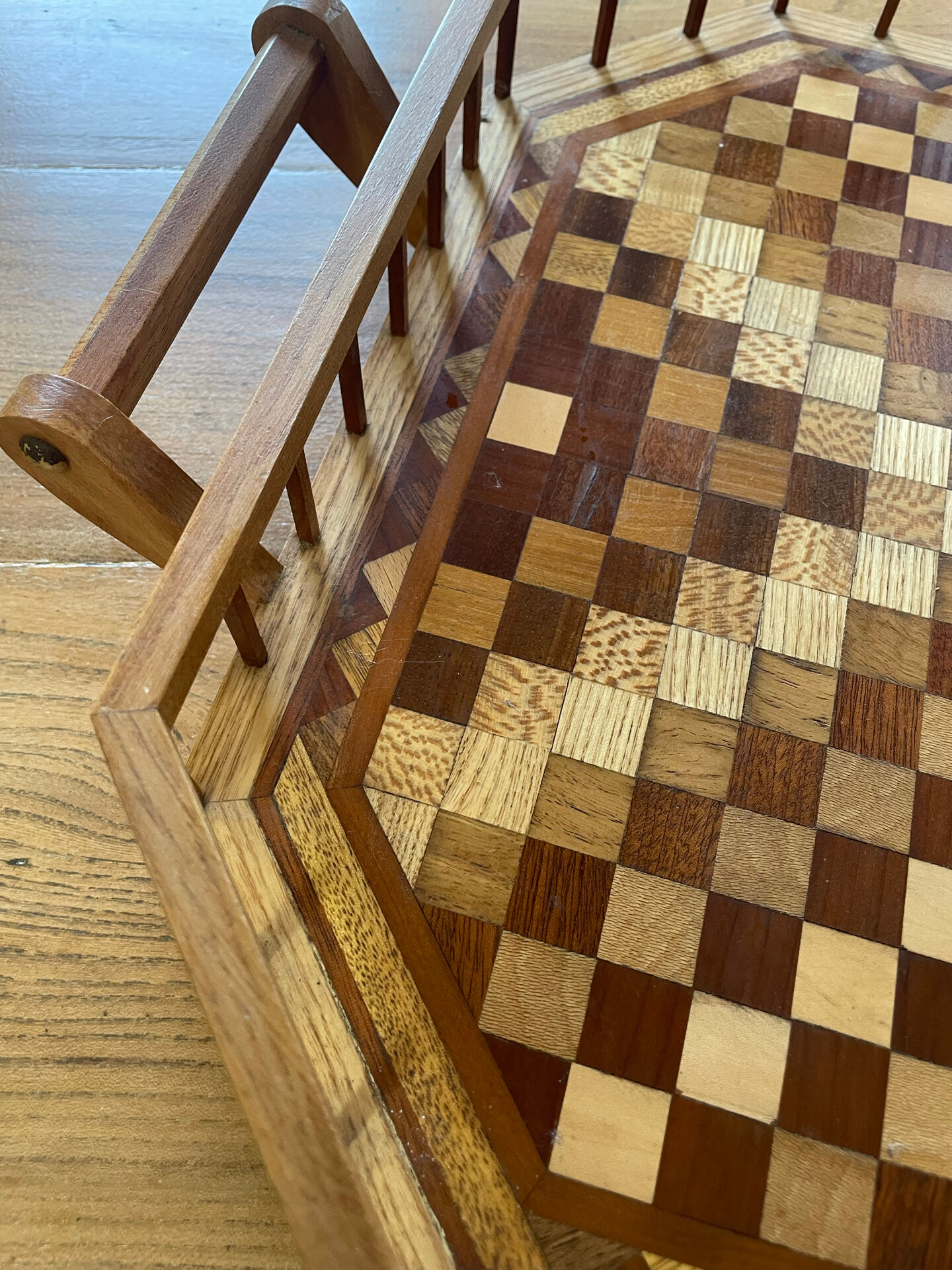 Large service tray in wood marquetry