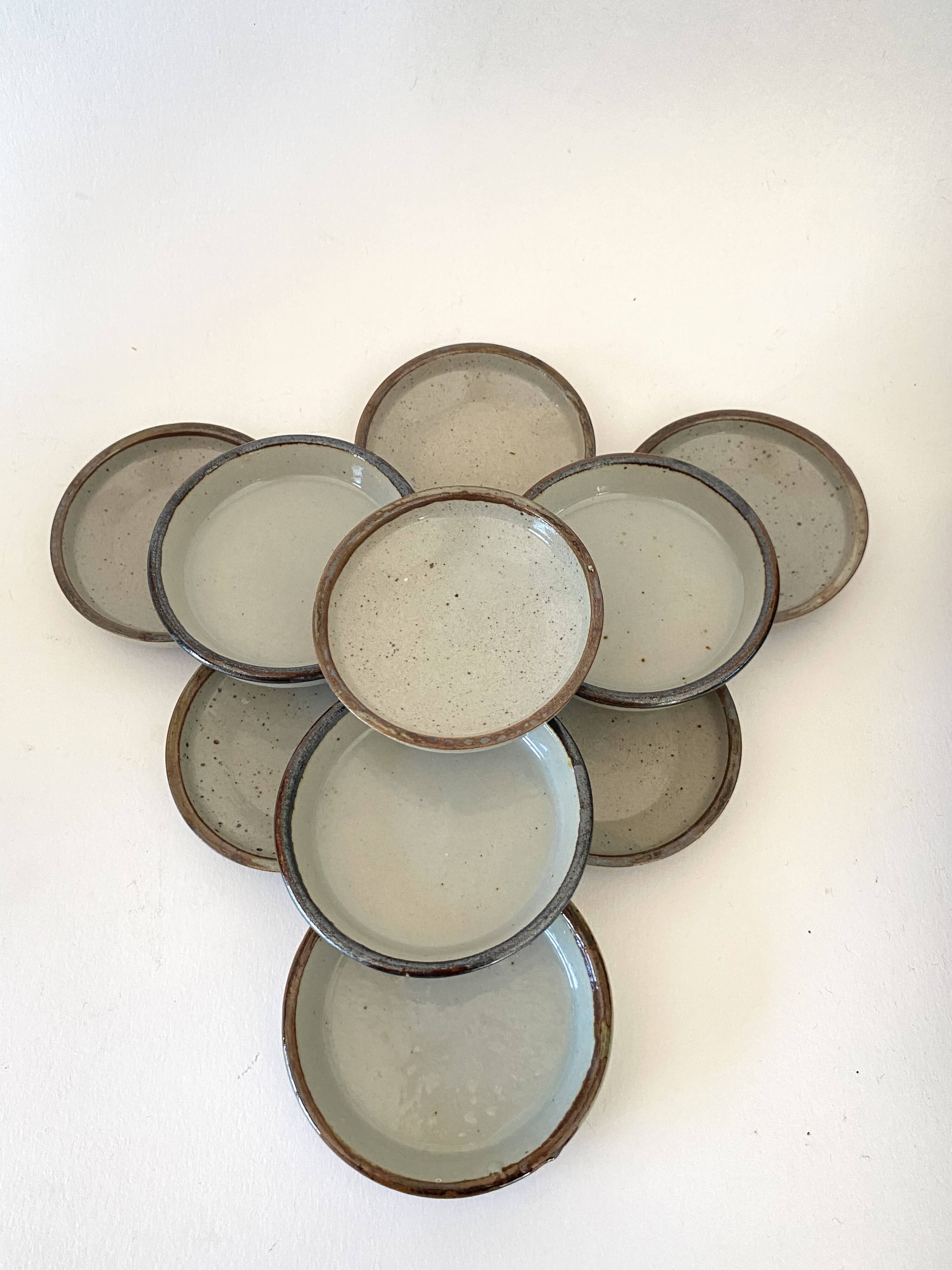 10 Individual spice and sauce cups