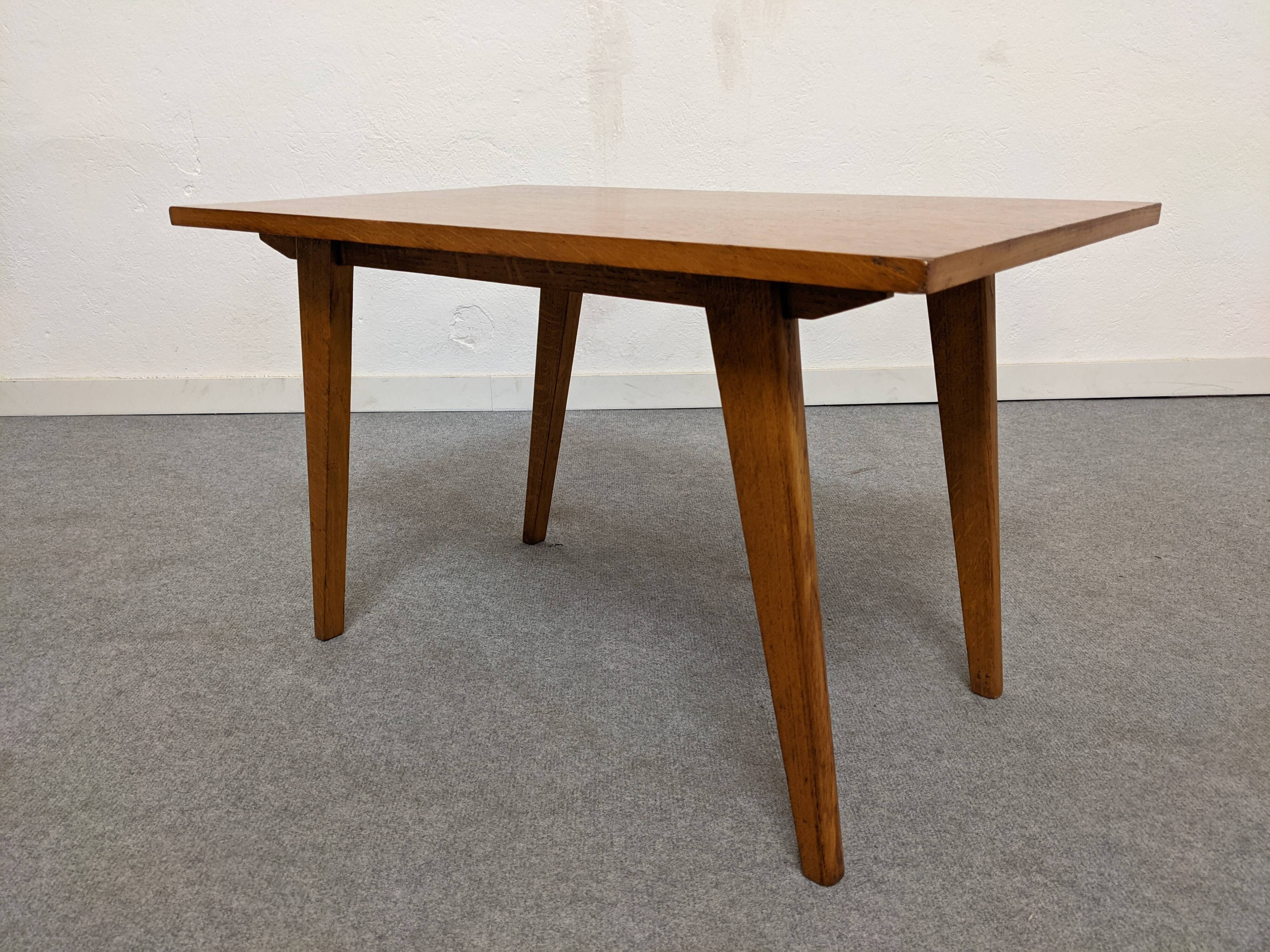 Coffee table of the 50s/60s