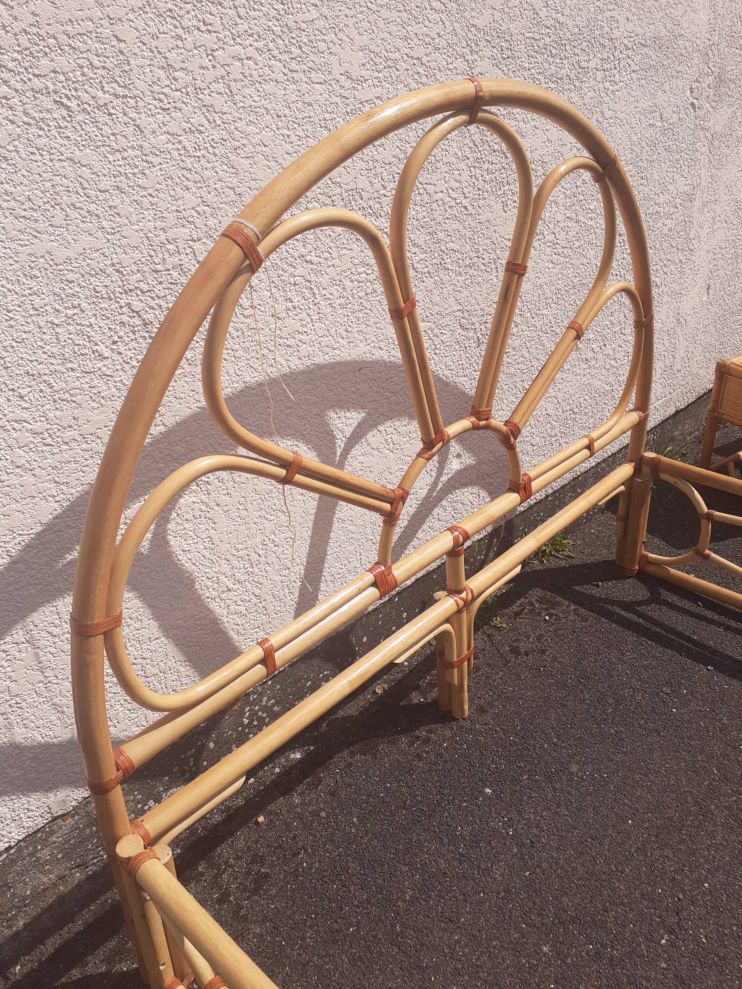 Rattan bed and bamboo leather ligatures