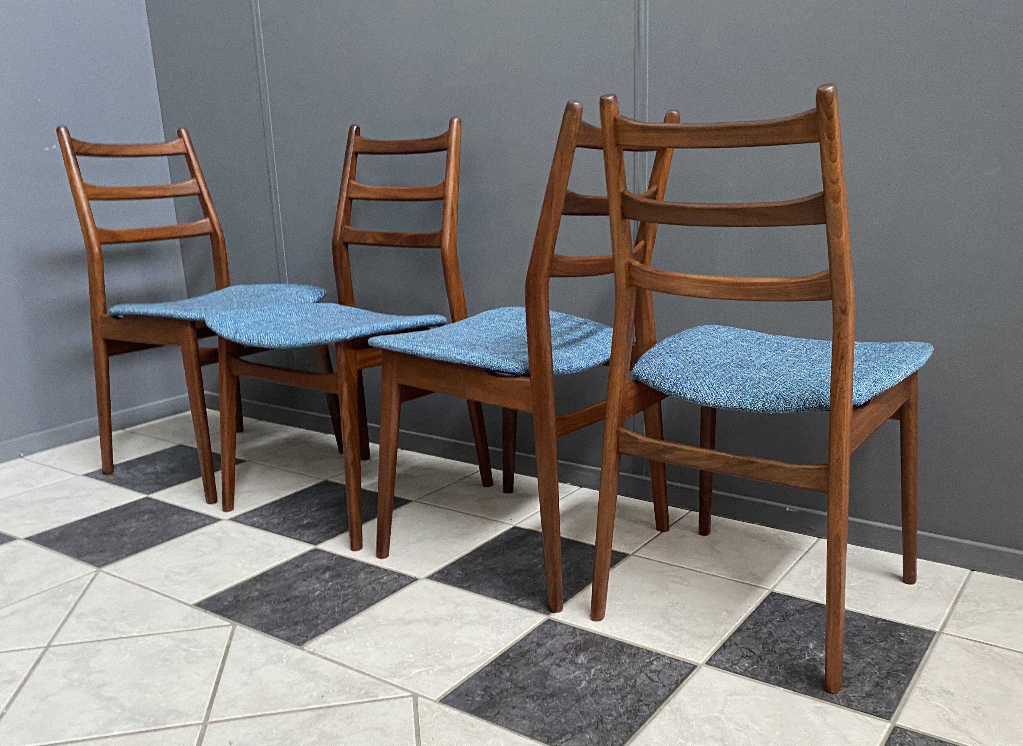 4 chaises de salle à manger Casala, années 1960