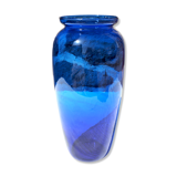 Vase en verre bleu