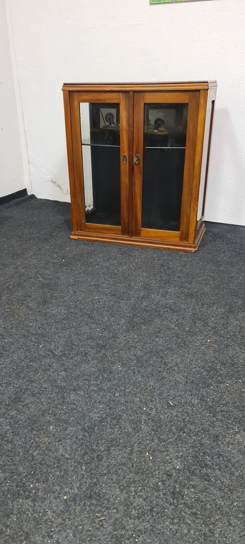 Vitrine de chêne millésimé