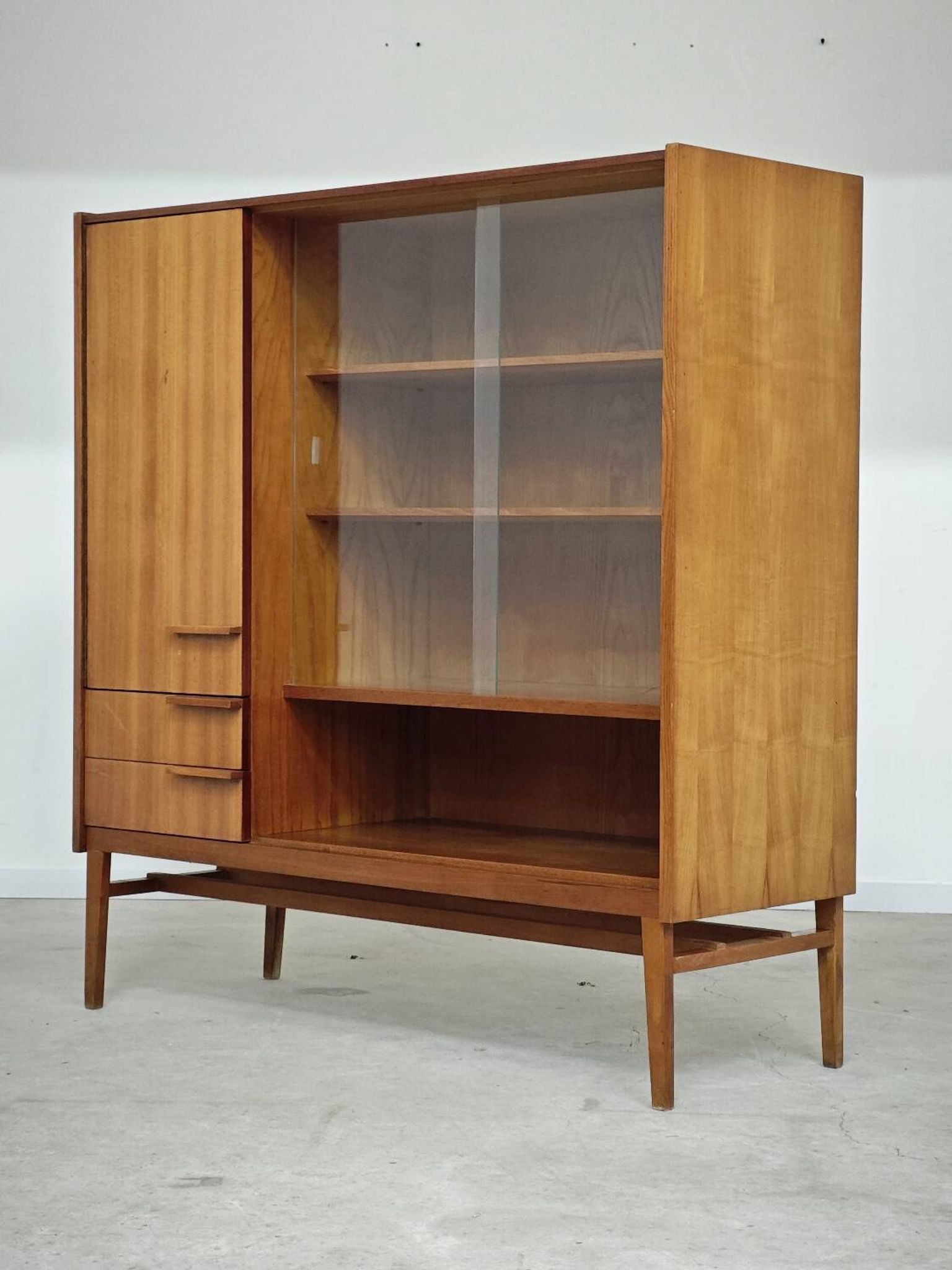High buffet dresser by Frantisek Mezulanik for Up Zavody 1960