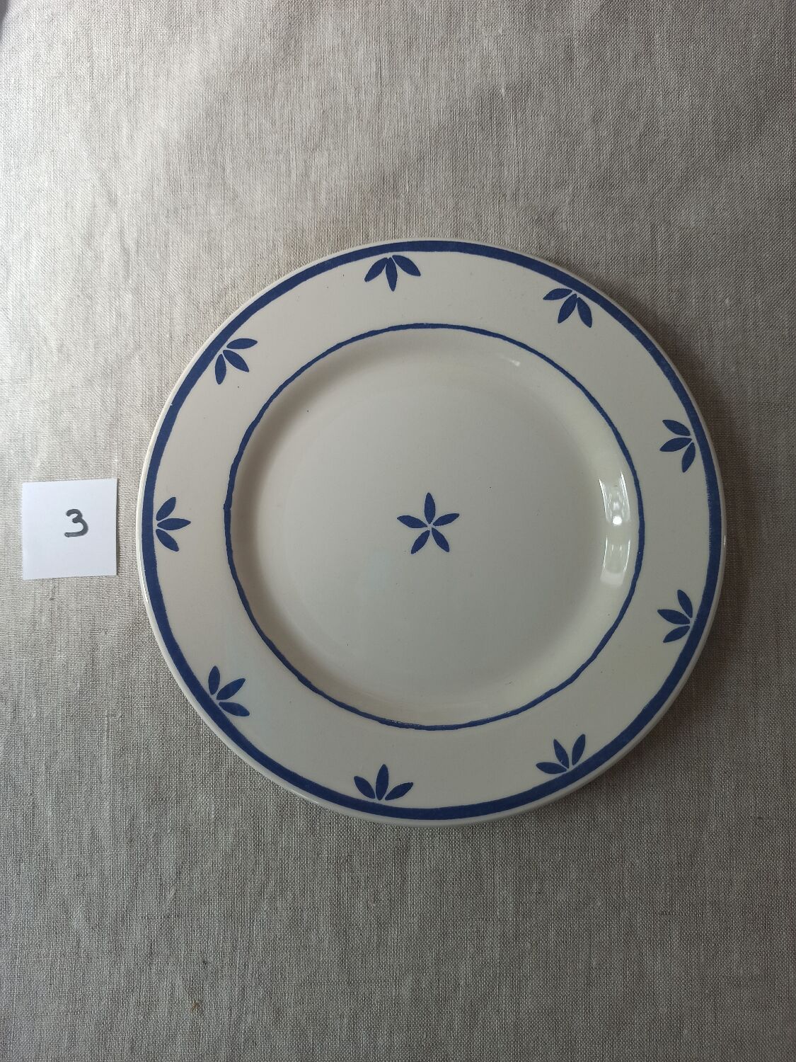 Set of 6 vintage dessert plates