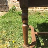 Extendable oak table