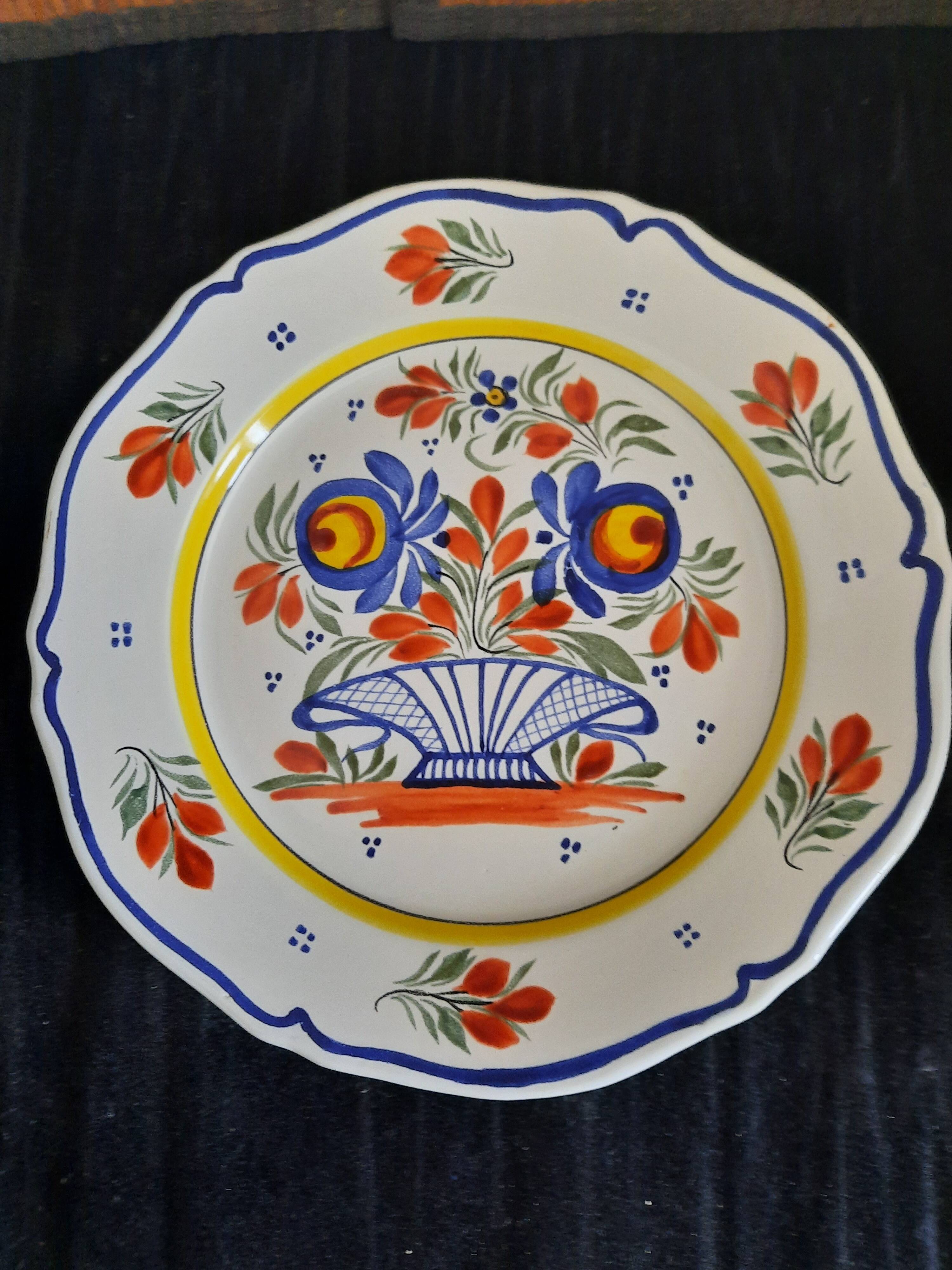 Old flat plate faience henriot quimper basket of flowers decor