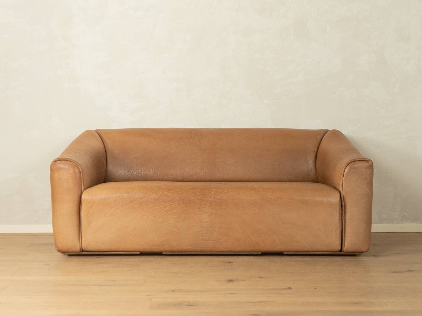 DS-47 three-seater sofa from the 1970s by de Sede in natural light brown nappa leather