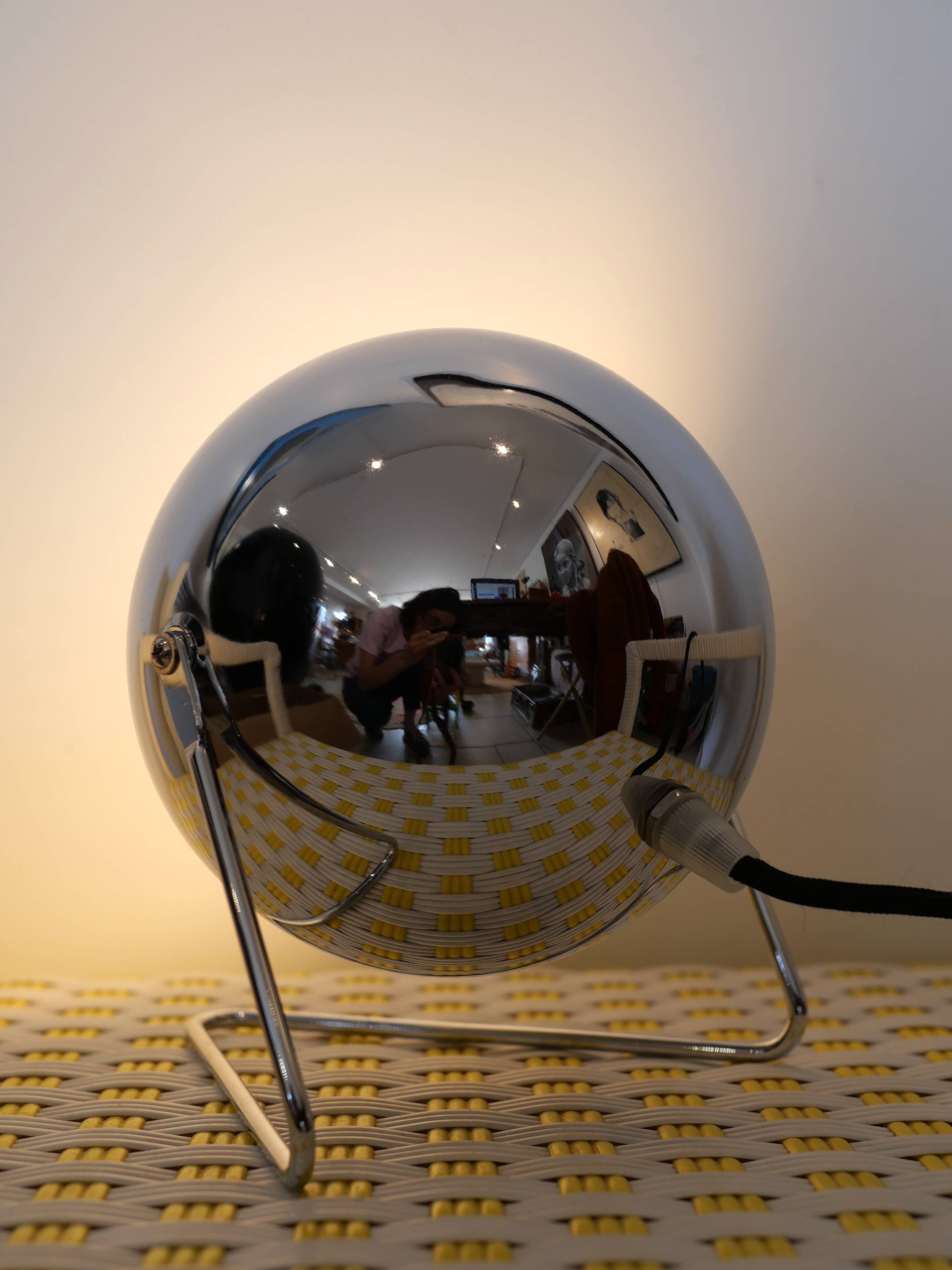Chrome eyeball lamp