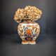 Chinese polychrome porcelain vase, Imari style, polybious shape, 20th century