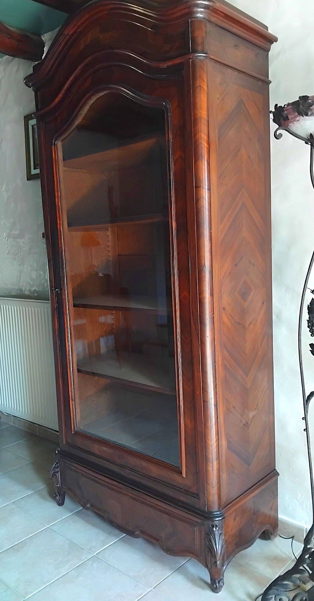 Vitrine ancienne en bois massif – 235 cm