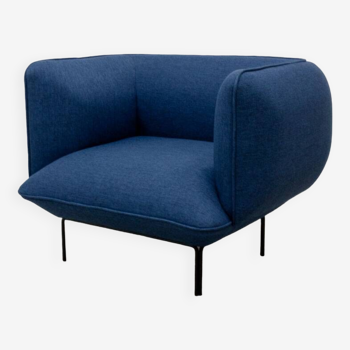 Cloud armchair from Bolia in Dark Blue fabric