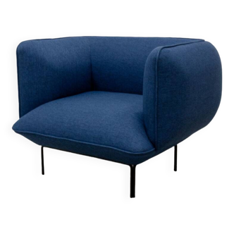 Cloud armchair from Bolia in Dark Blue fabric