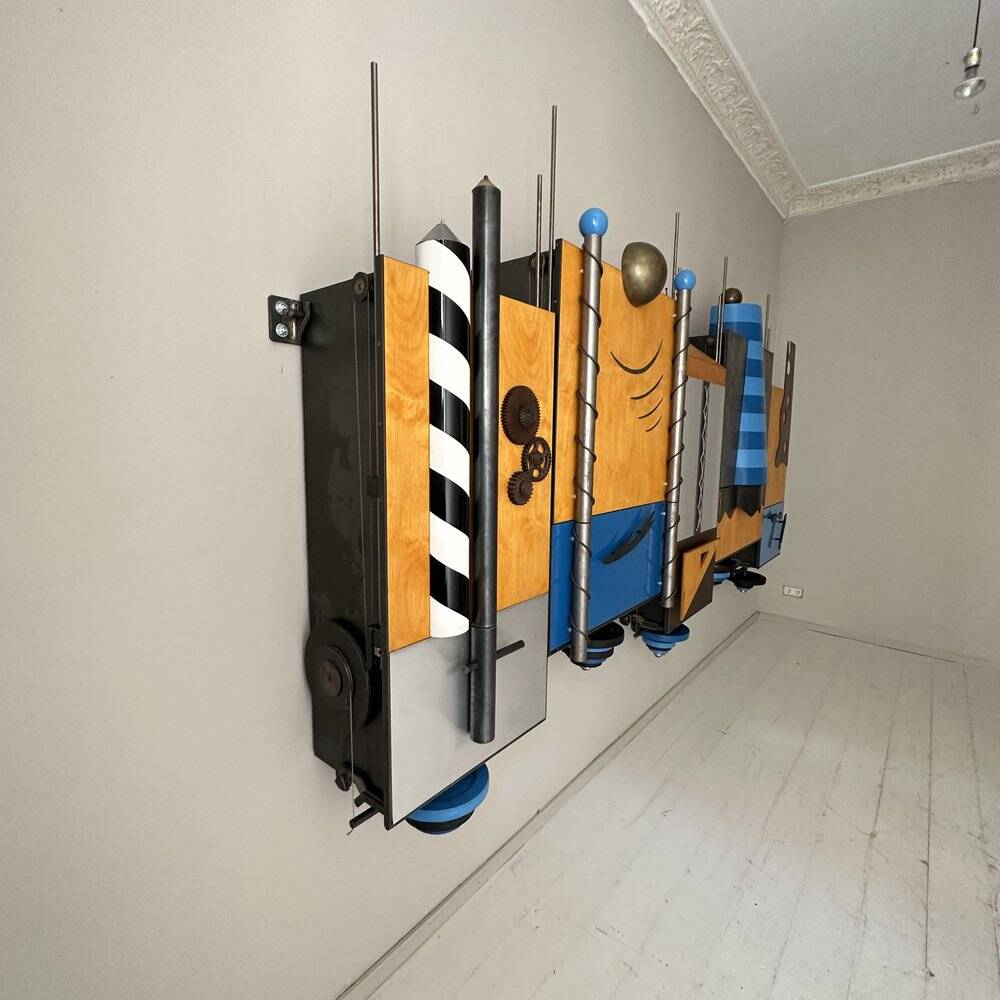 Large Postmodern Wall Unit in Metal and Lacquered Plywood, 1980s