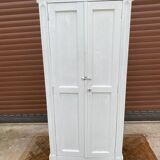 Small Parisian wardrobe