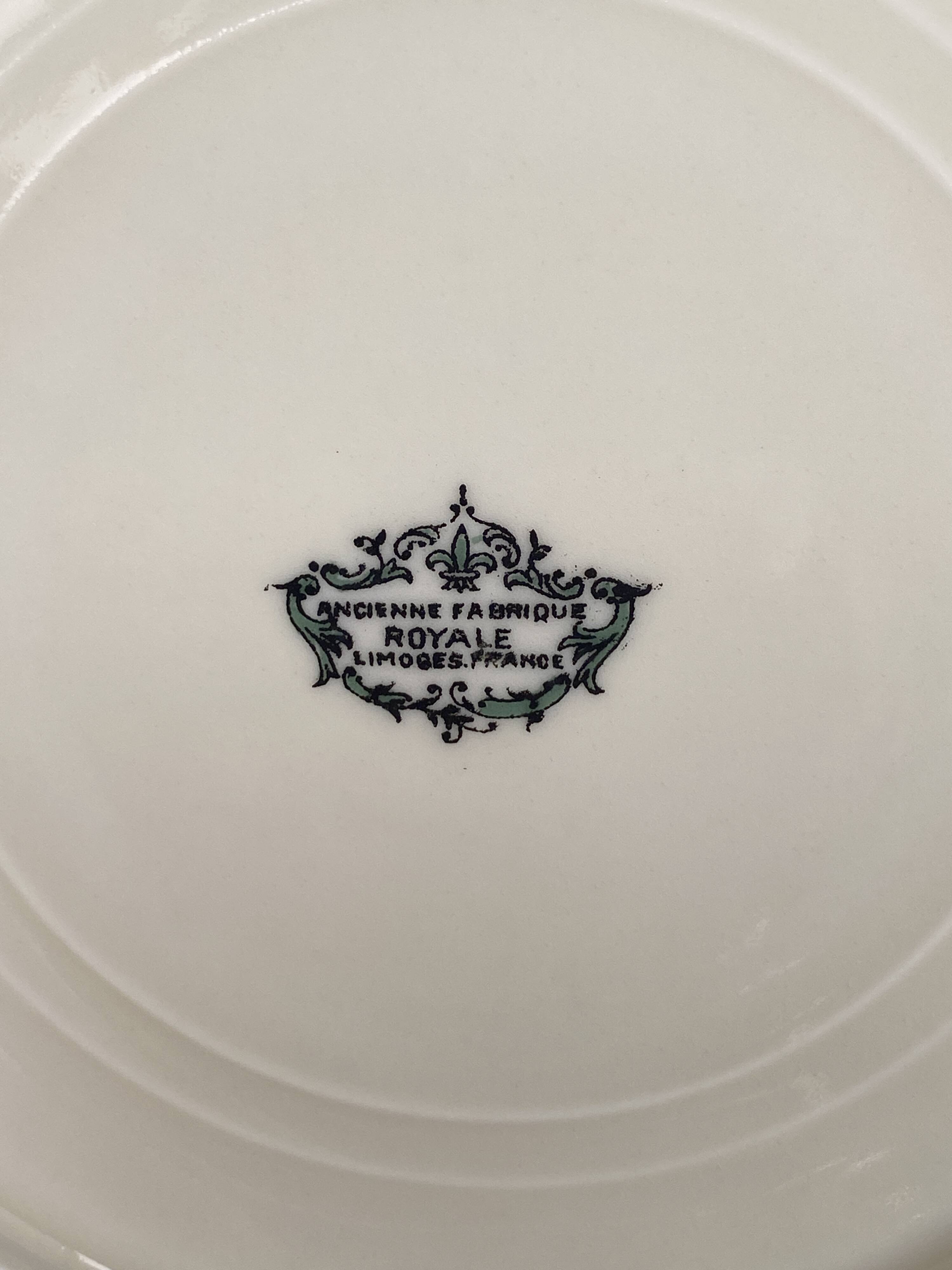 Set of 4 porcelain dessert plates