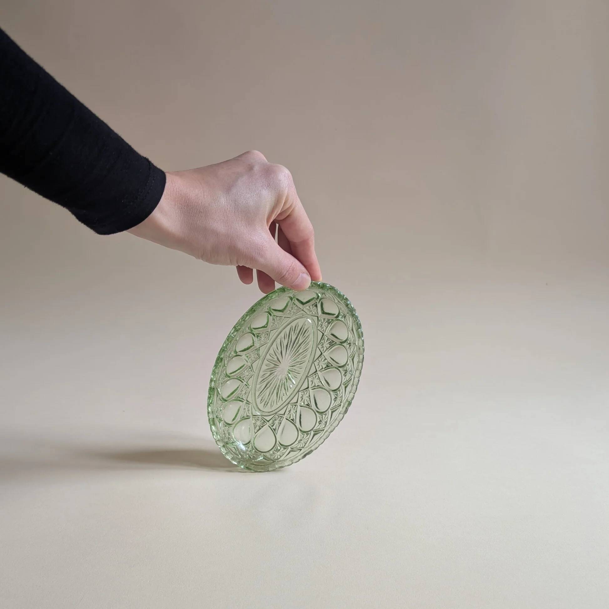 Green glass pocket emptier