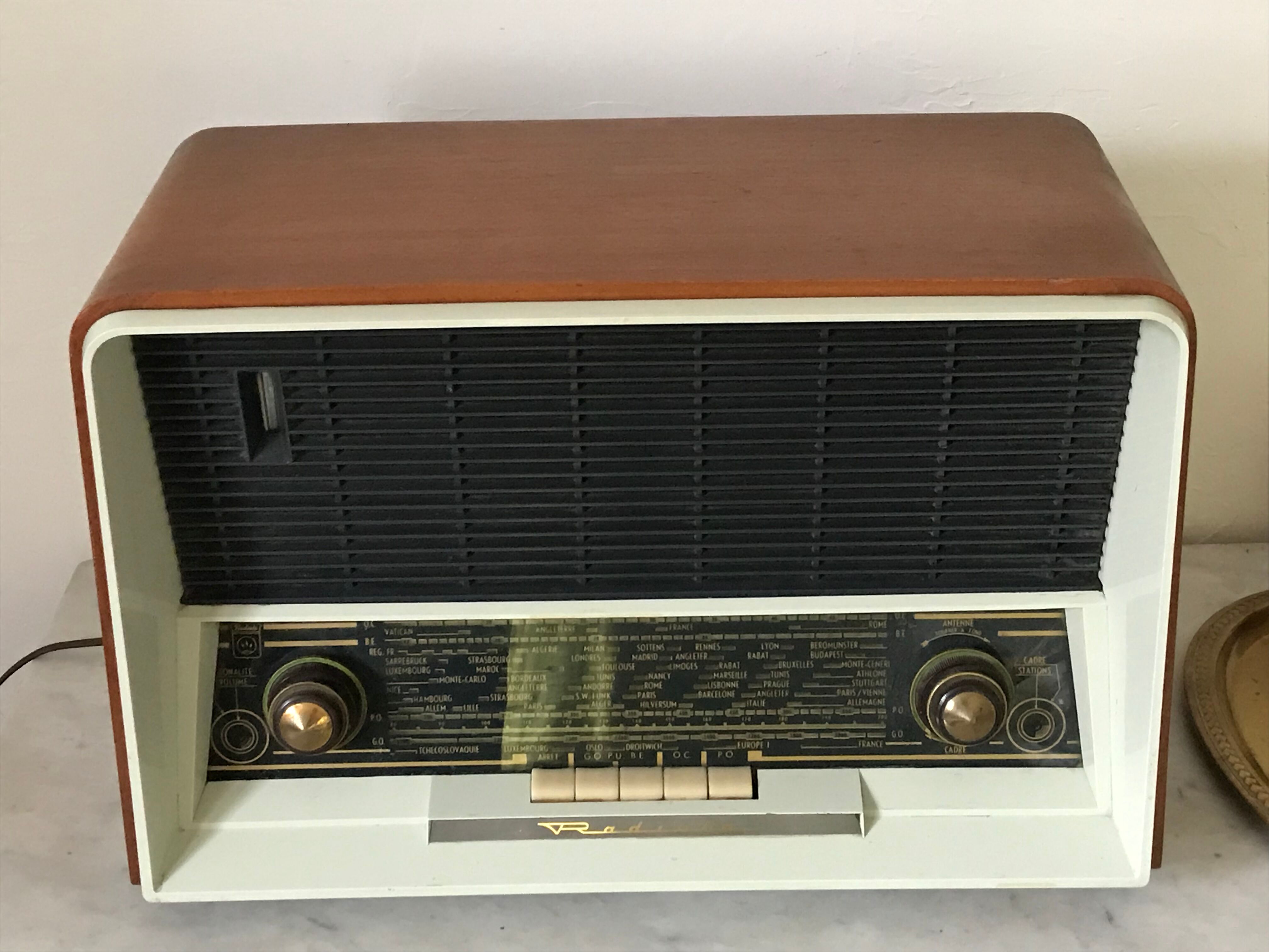 Radio station -TSF- vintage