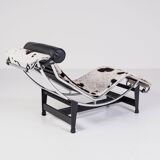 LC4 chaise lounge lounger with leather covering by Cassina