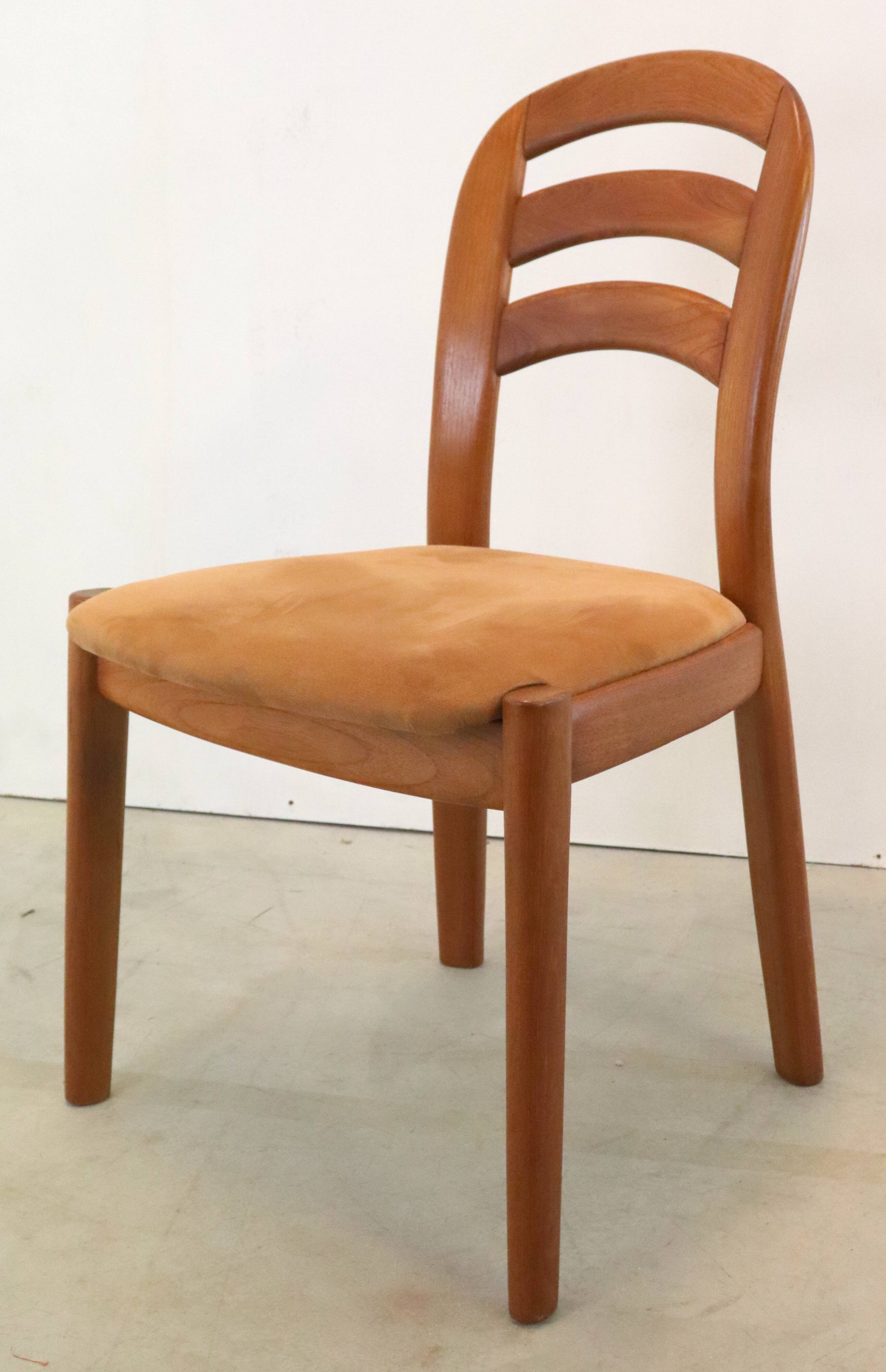 Set van 4 Glostrup eetkamerstoelen 'Gronsalen'