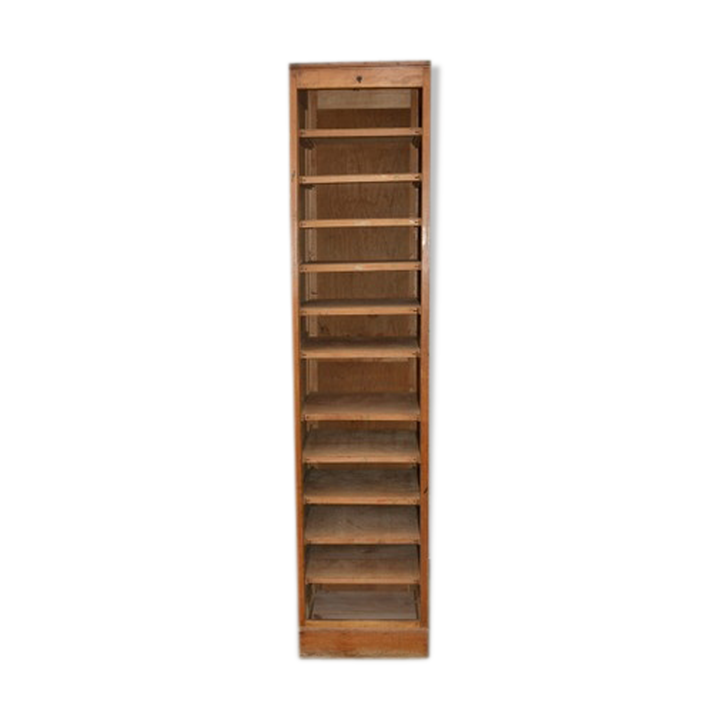 Furniture to curtain without curtain