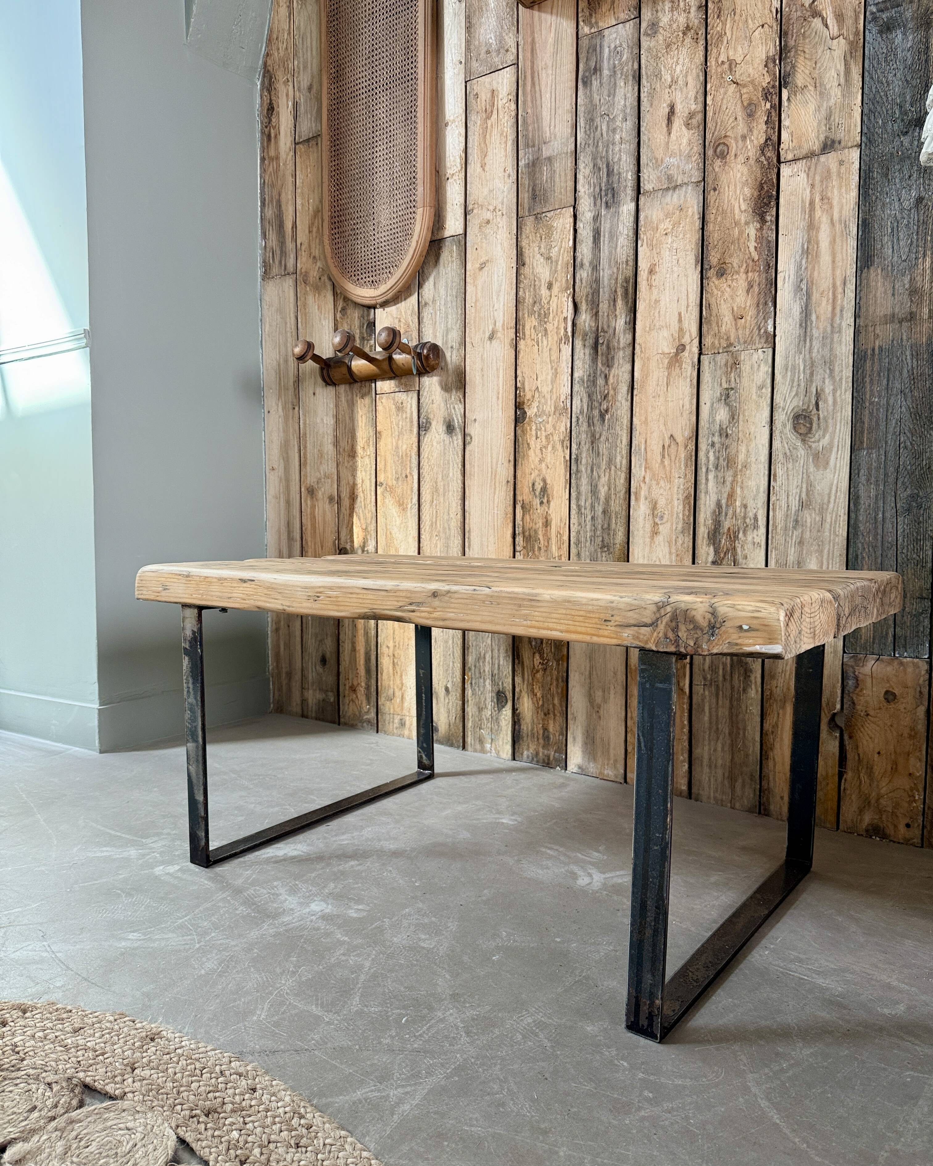 Vintage industrial coffee table (refurbished)