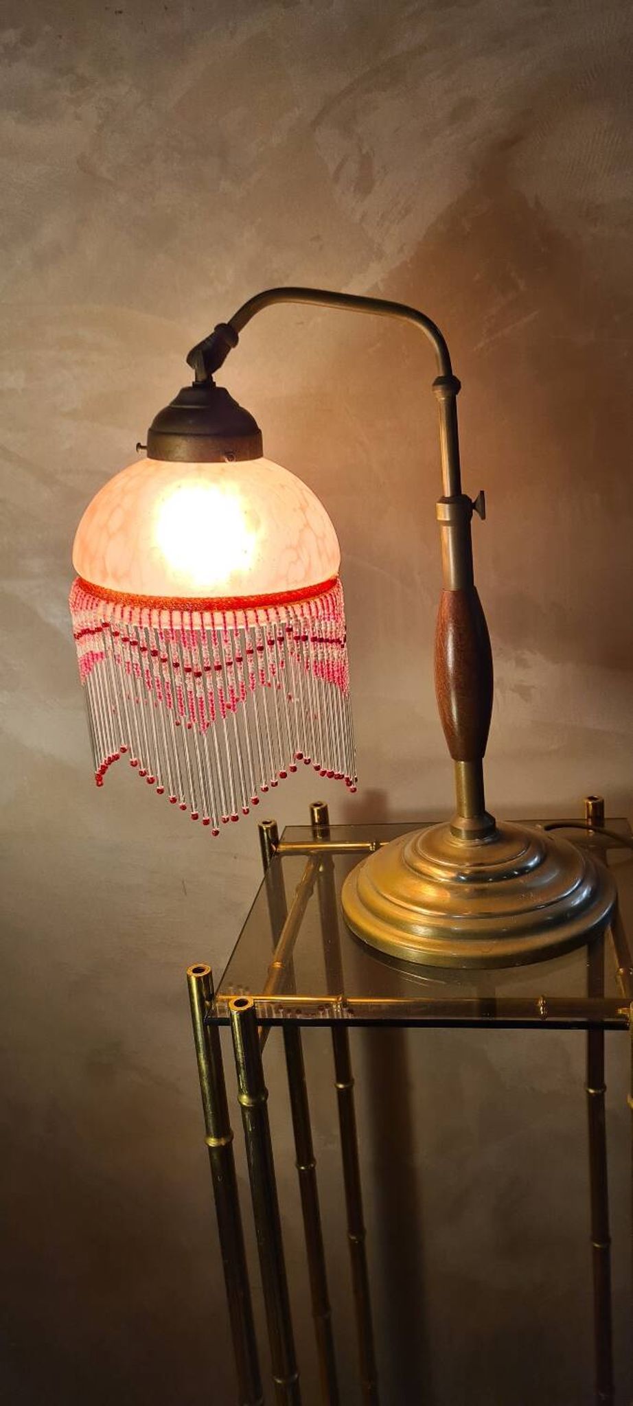 Lampe  1920 bois  et bronze  verre clichy   30x25