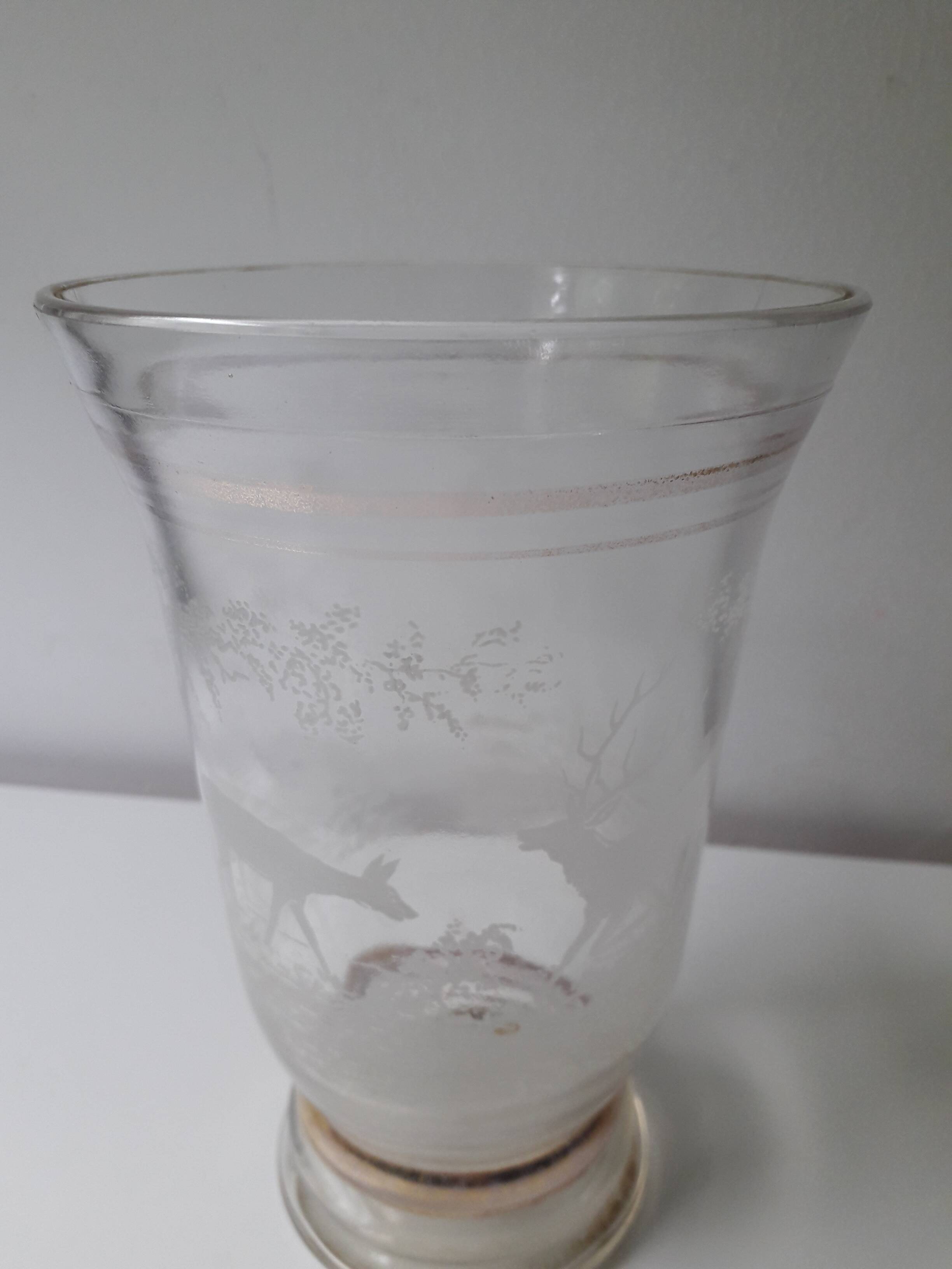 Old vase with hunting decor (17cm) A1