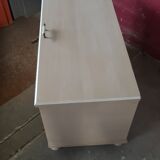 Pine toy box