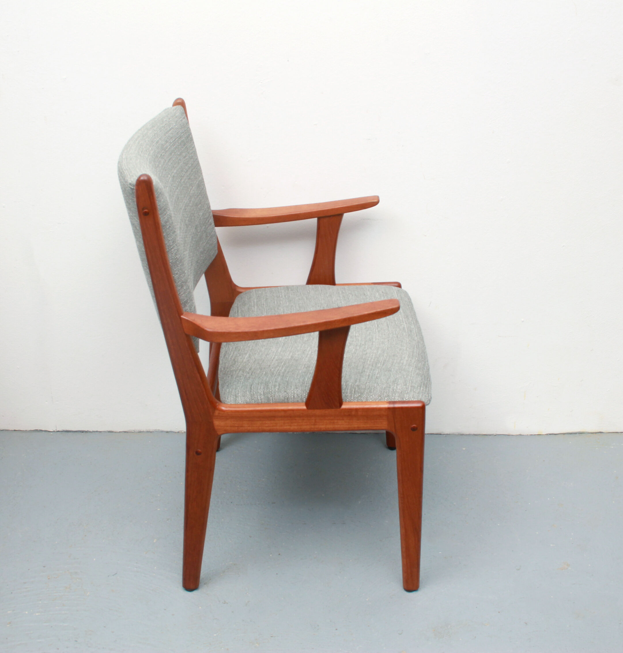 Fauteuil en teck danois des années 1960, Johannes Andersen pour Uldum
