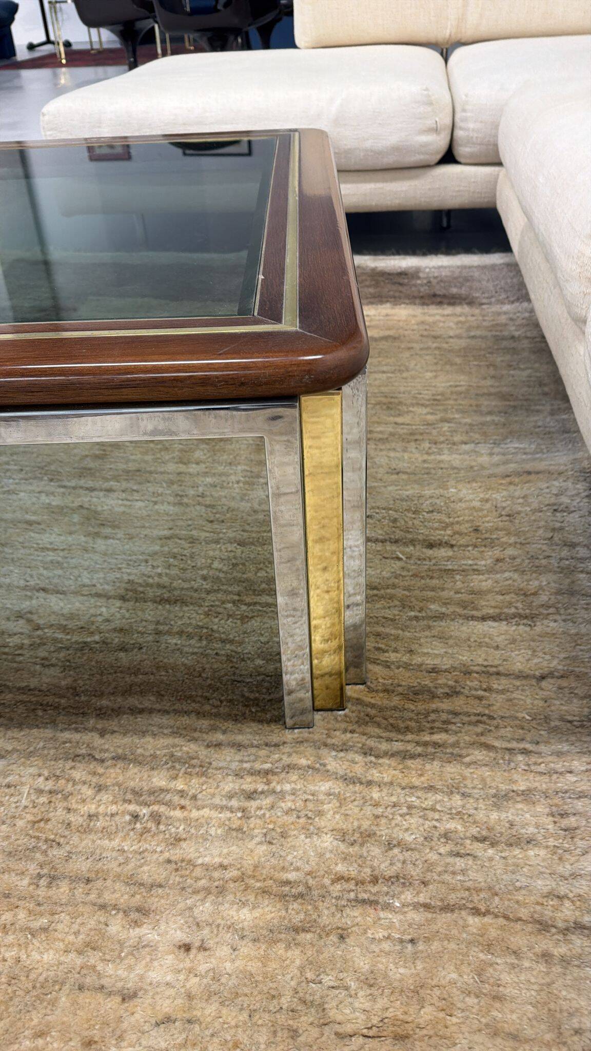 Table basse moderne du milieu du siècle en laiton et chrome par Romeo Rega, Italie, années 1970.