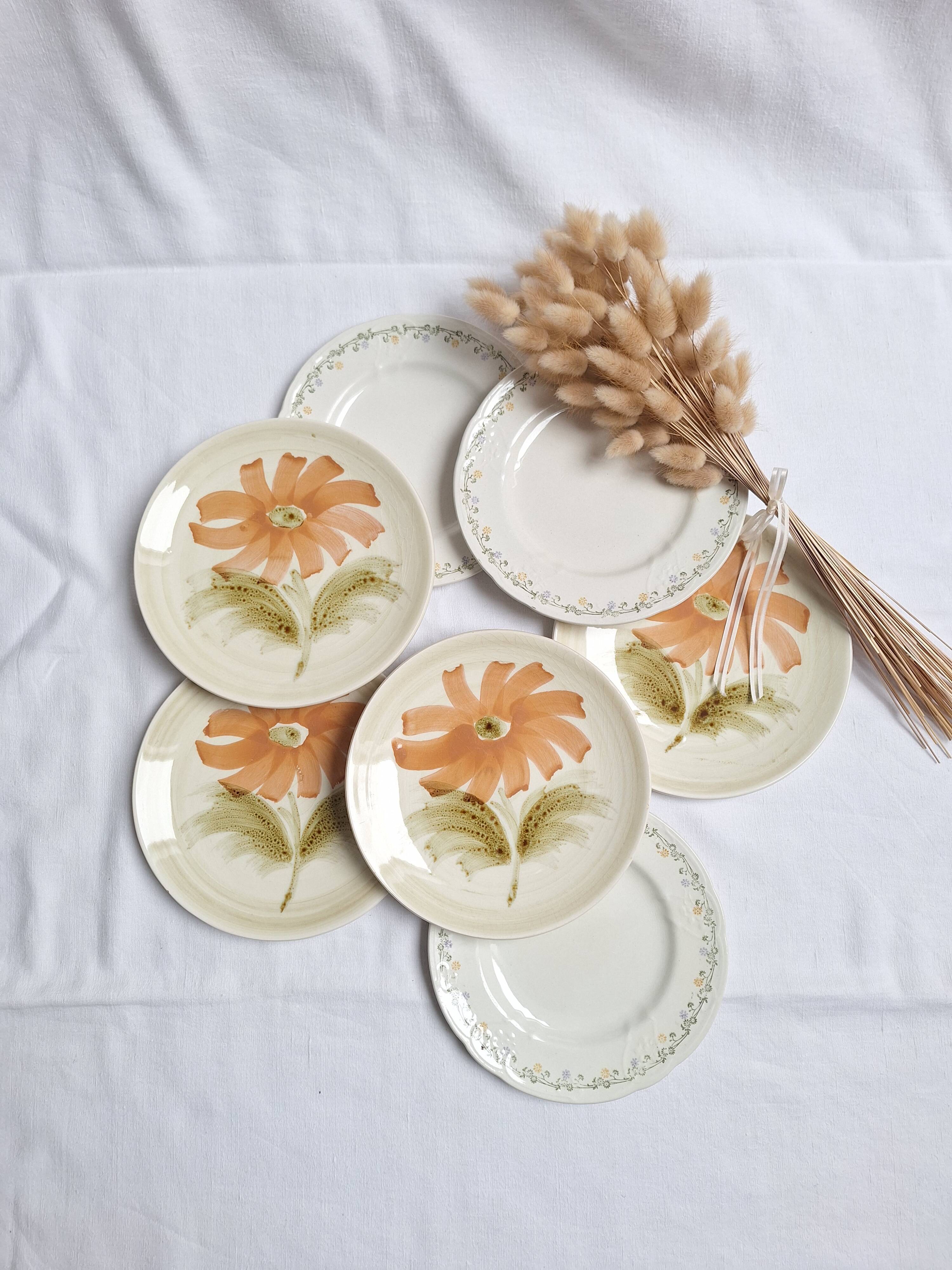 Assiettes à dessert Longwy et St Amand décore de fleurs