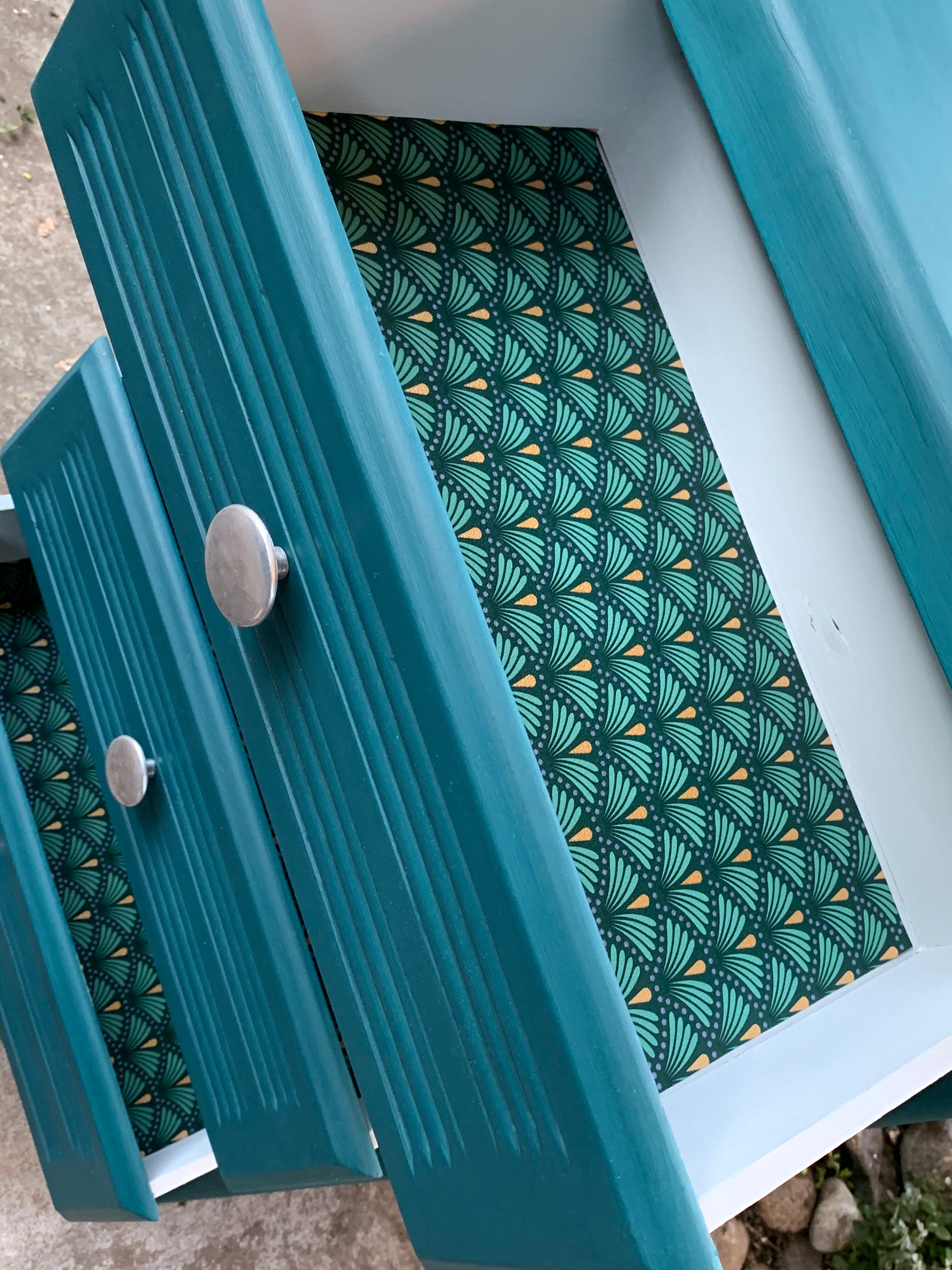 Art Deco chest of drawers