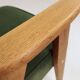 Paire de fauteuils en chêne clair et tissu vert olive