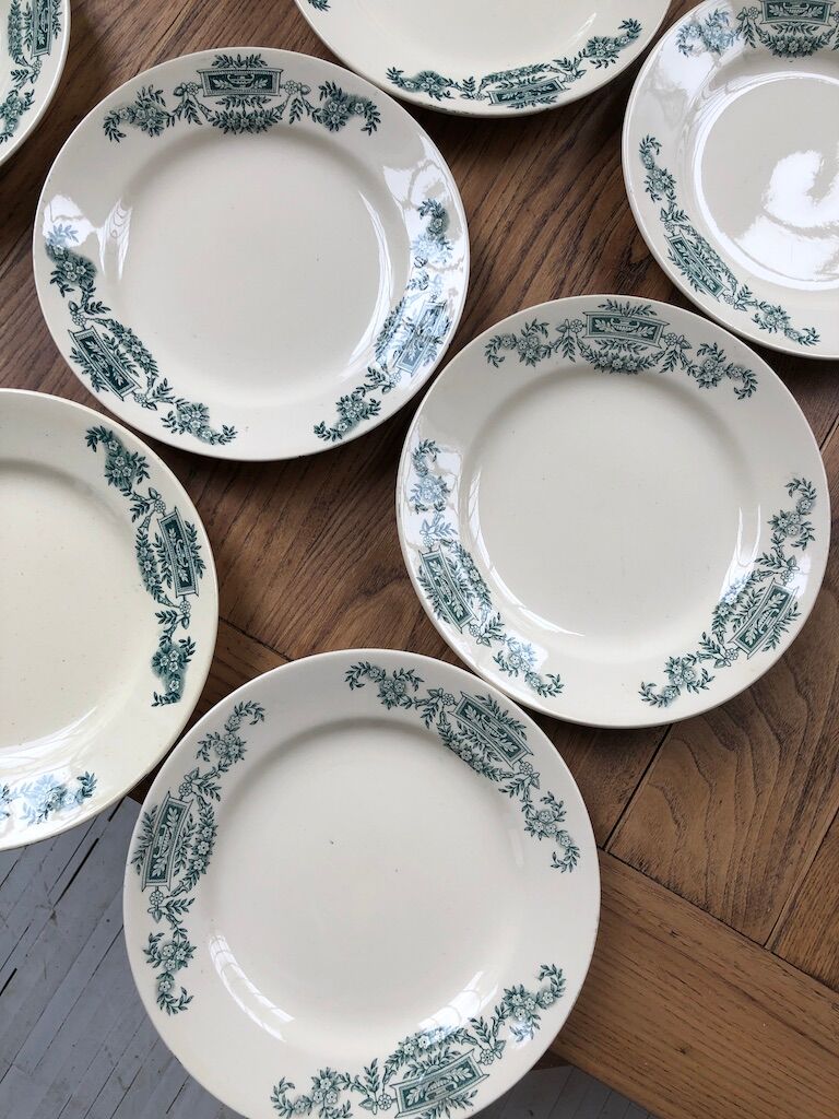 22 plates Lutece Longchamps