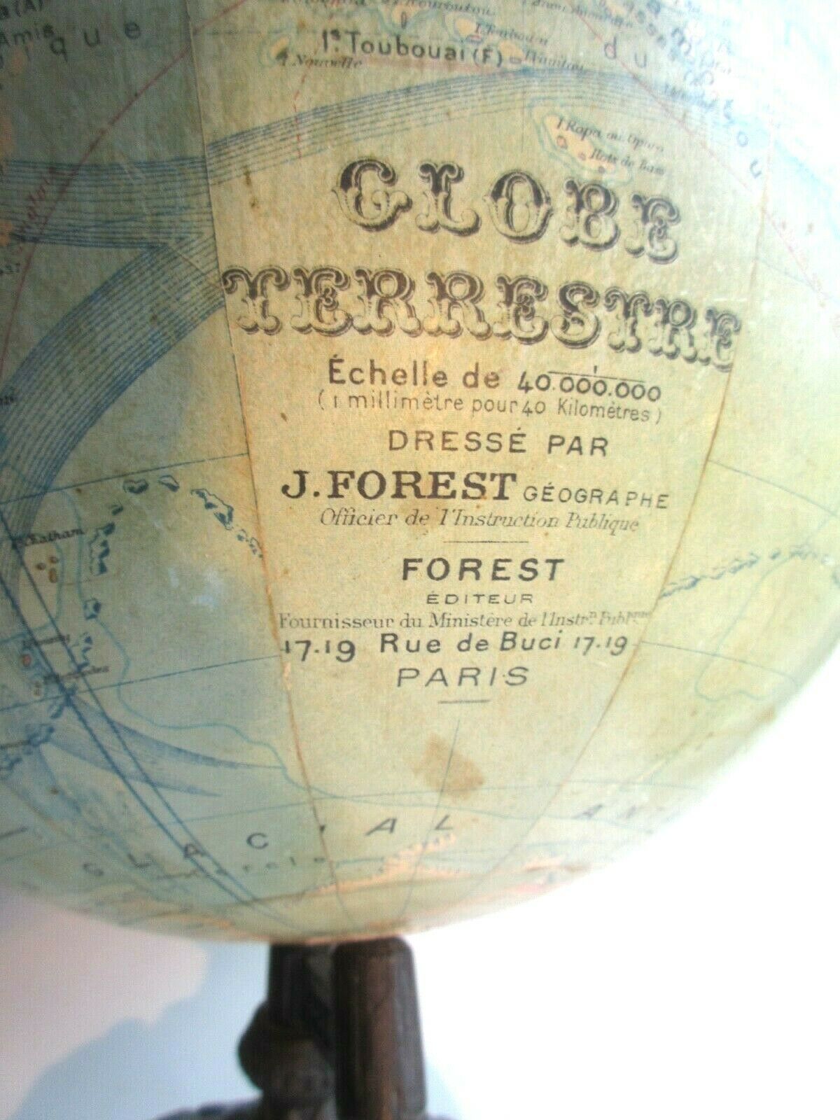 World map, Napoleon III Globe edited by FOREST, cast-iron tripod foot
