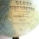World map, Napoleon III Globe edited by FOREST, cast-iron tripod foot