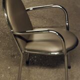 Fauteuil structure chromée