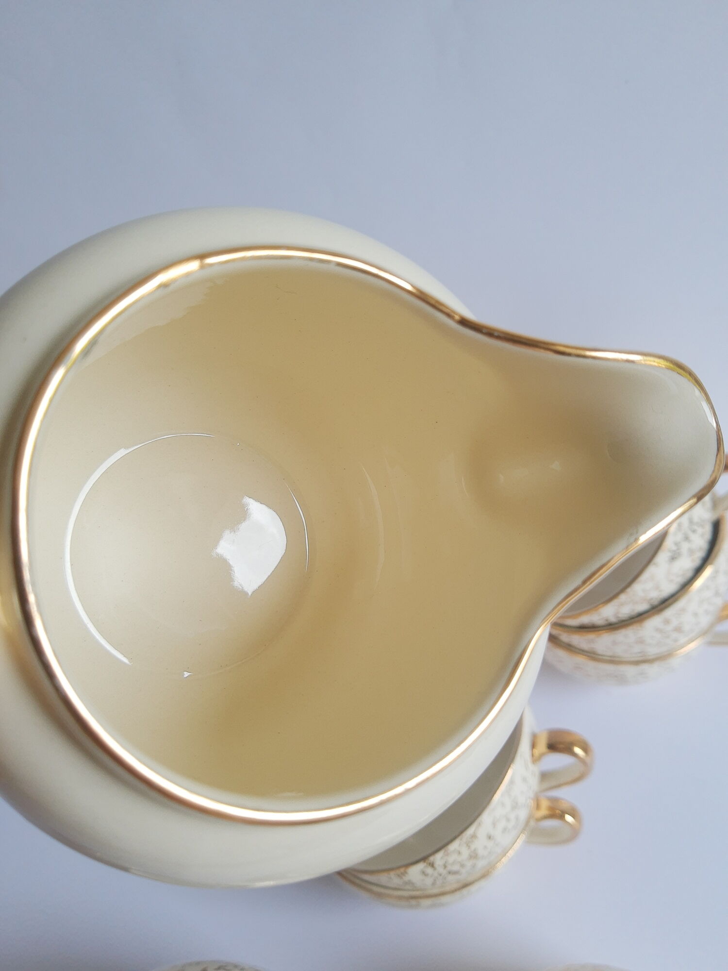 Villeroy and Boch coffee set 9 cups and vintage sugar and milk pot