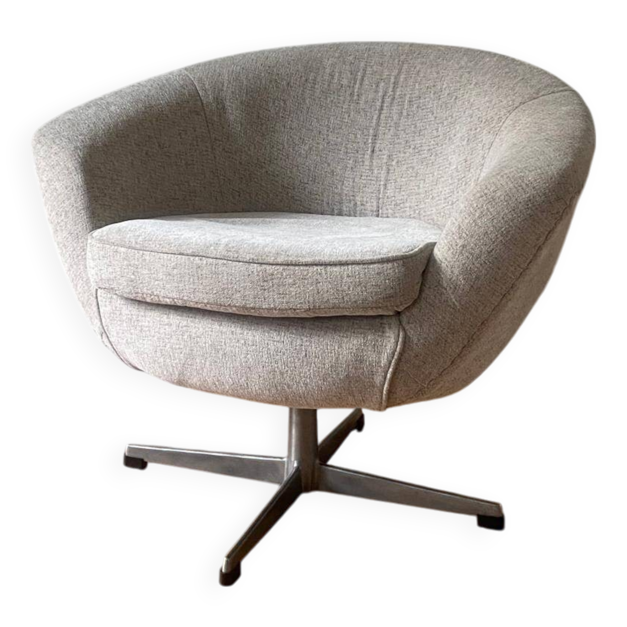 Mid-Century Scandinavian Ivory Swivel Shell Armchair