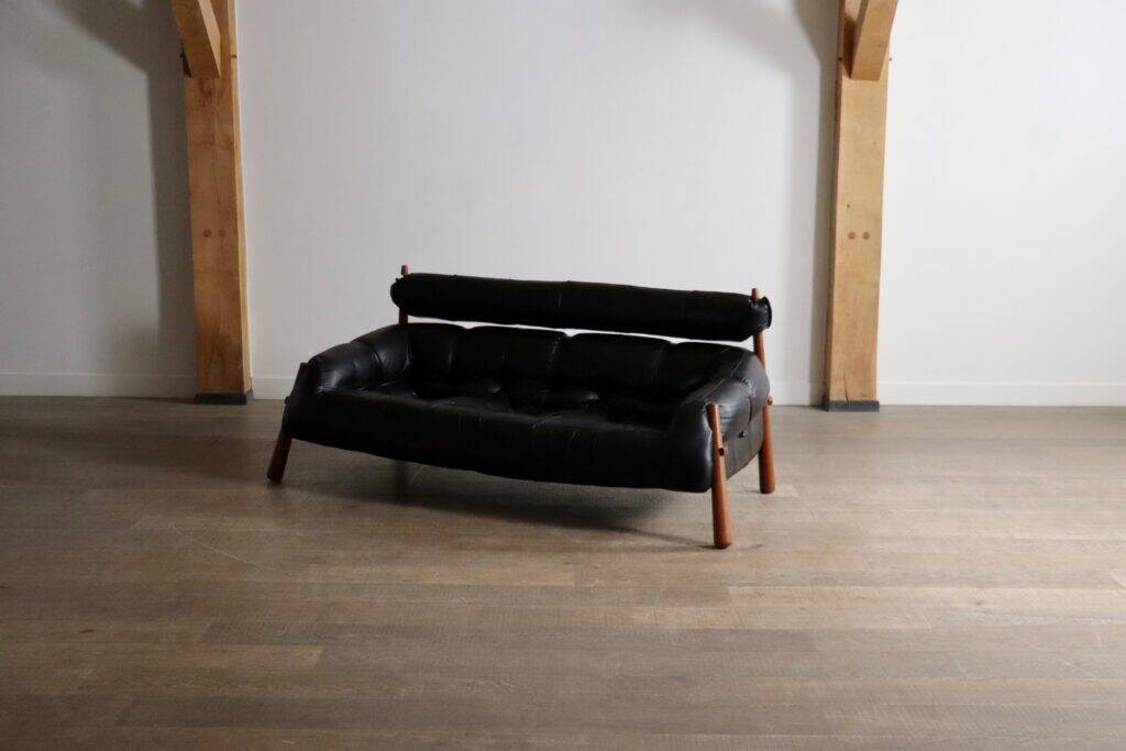 Percival Lafer MP-81 three seater sofa in black leather, Brazil 1970s