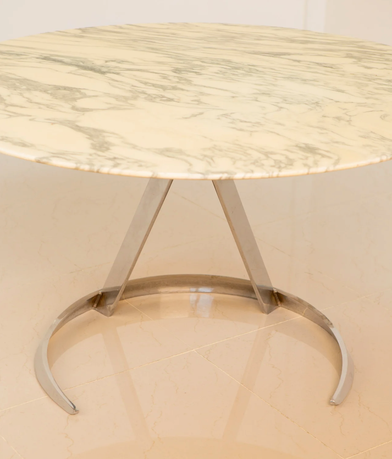 Vform design table produced by Euro International Steel Furniture
