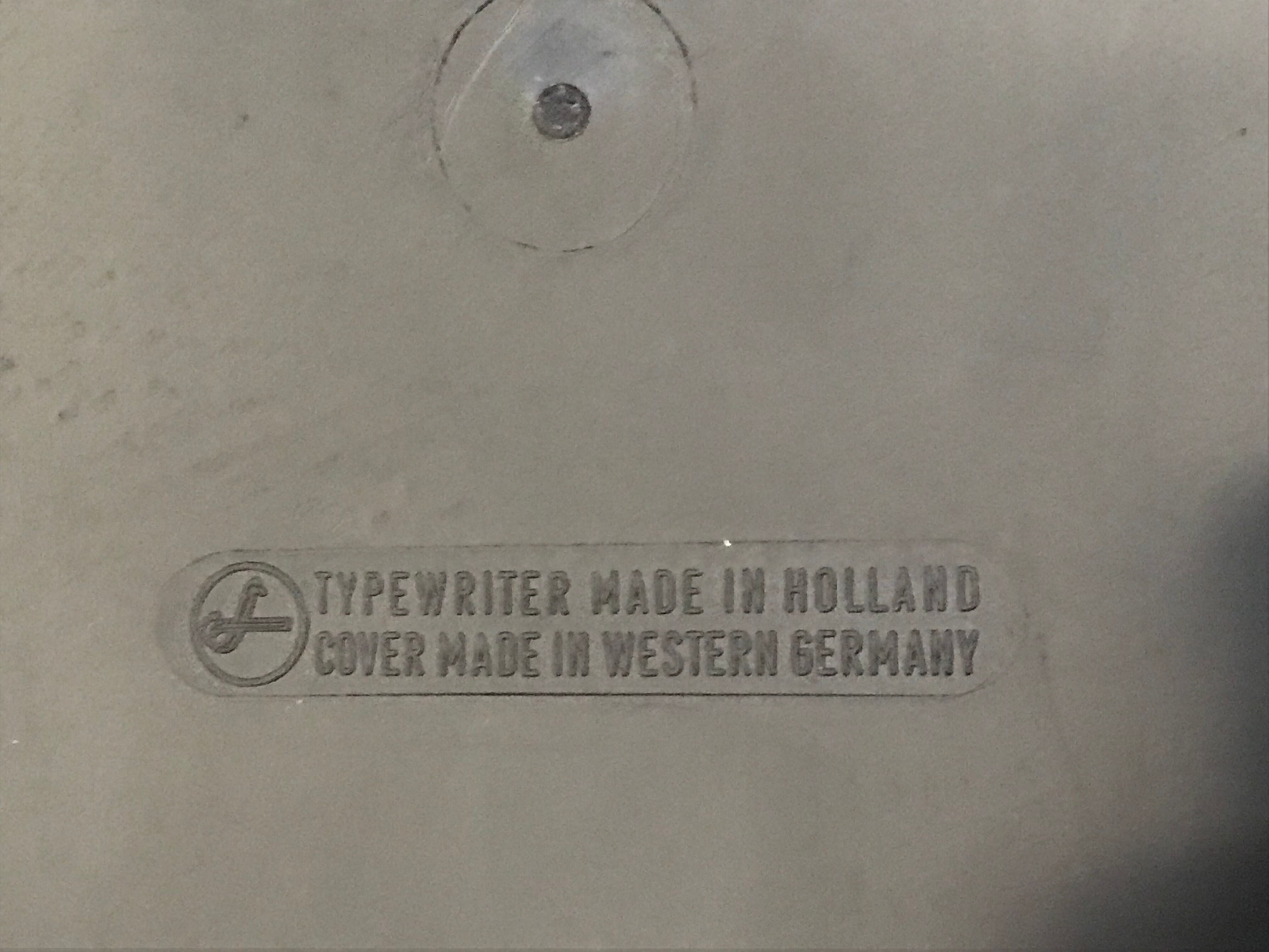 Remington Envoy typewriter