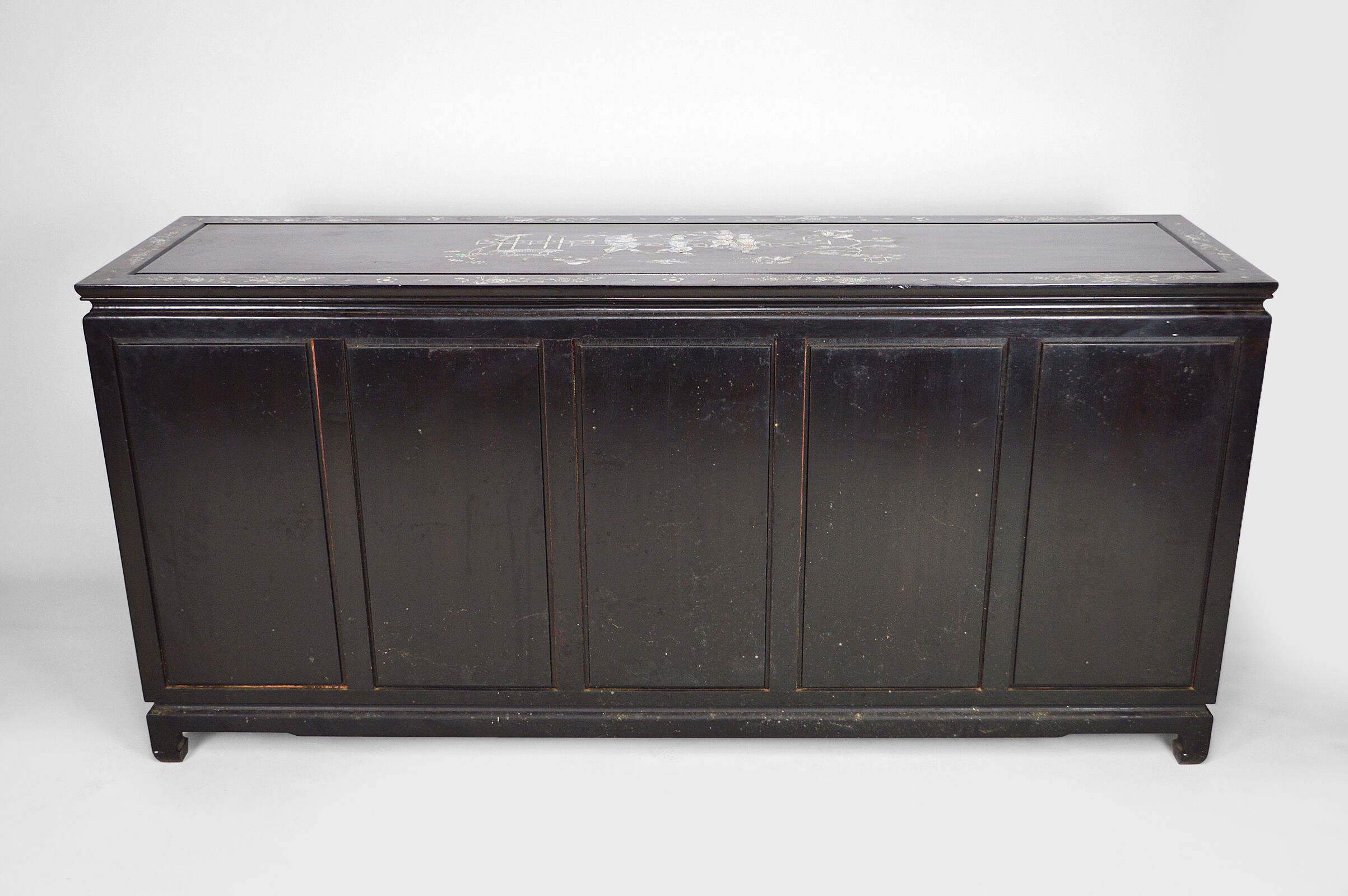 Enfilade en bois marqueté de nacre, asie, milieu xxe