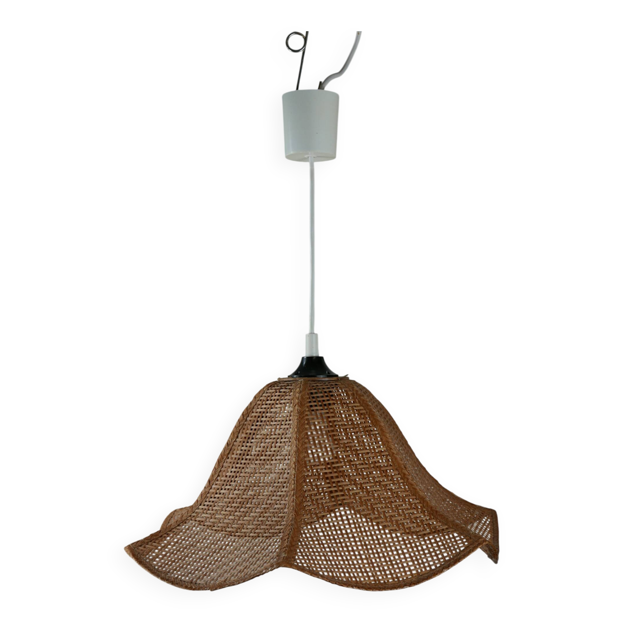 Rattan pendant light
