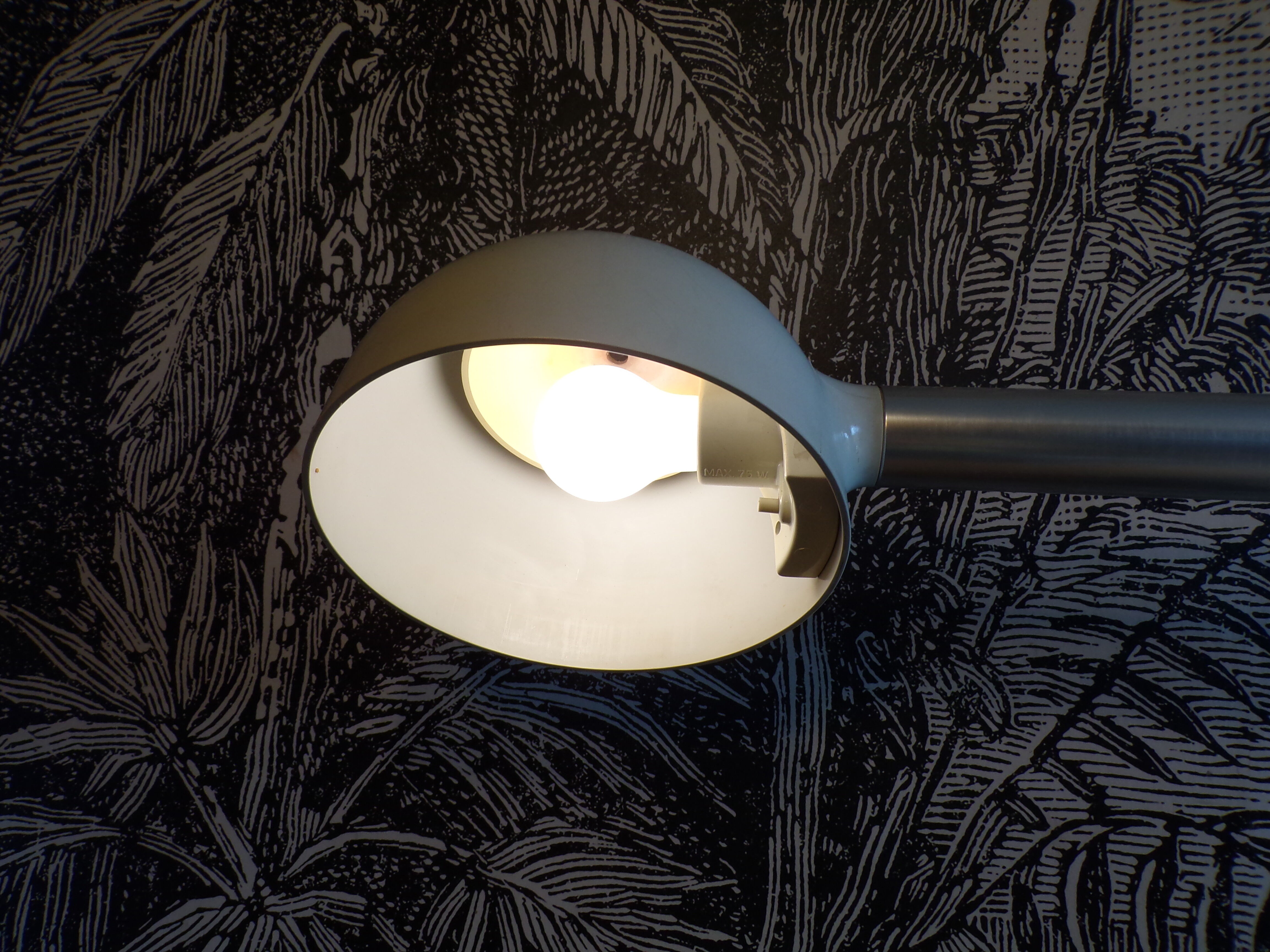 Lampe Robert Haussmann pour Swiss Lamps International