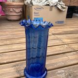 Vase en opaline